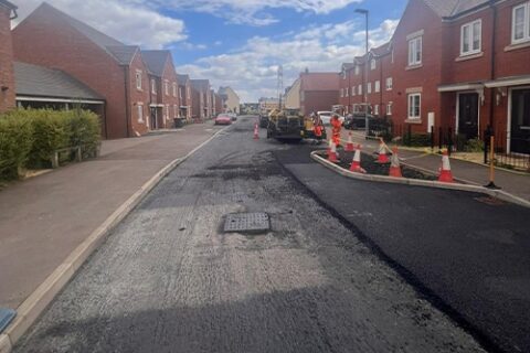 Quality Tarmac Road Surfacing near UK